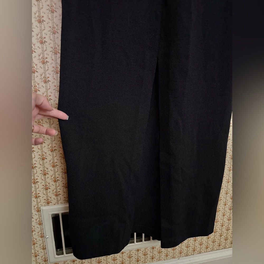 St. John Vintage Santana Knit Black Sleeveless Midi Sheath Dress | 6 - Picture 6 of 7